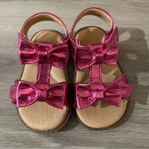 Stride rite baby girl pink bow sandals size 5